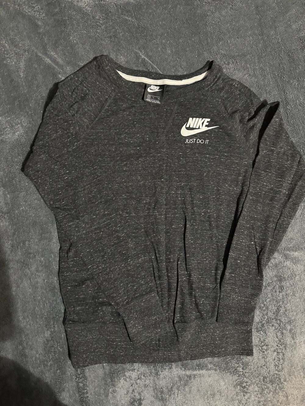 Nike Women's Gym Vintage Marled Dark Gray Long Sleeve Pullover Sweatshirt Size S